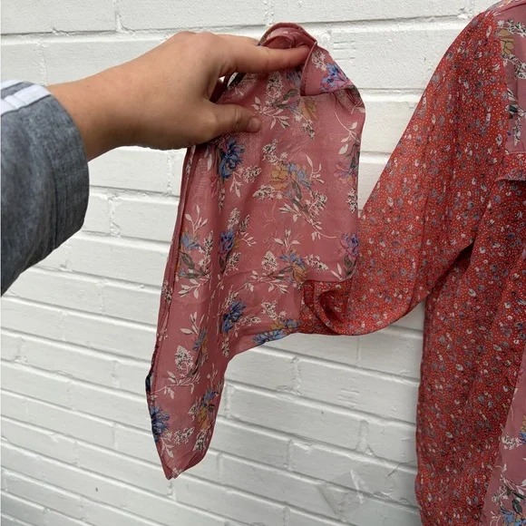 Kori Floral Bell Sleeve Blouse in Coral and Rust - Picture 5 of 11